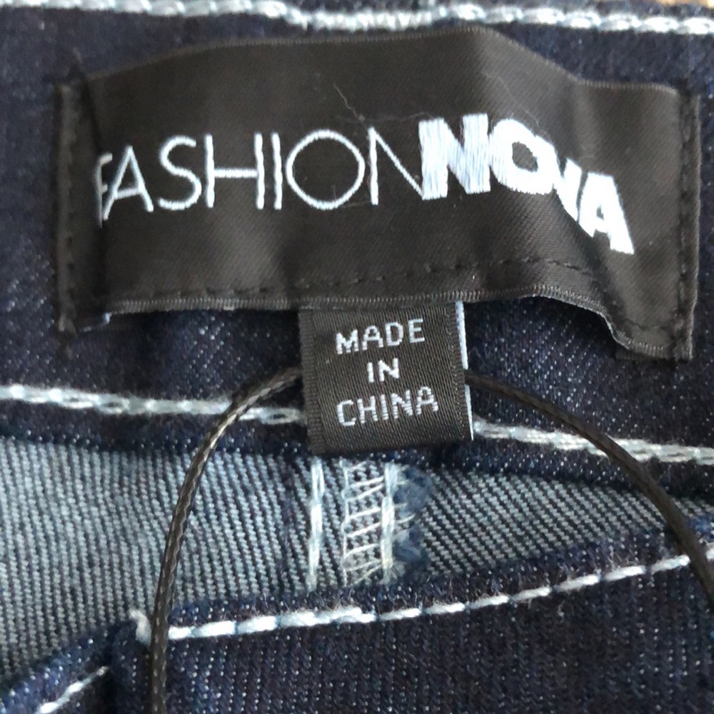 Fashion Nova Jeans Finer Things Stretch Flare Blue SZ 0 NWT - Picture 3 of 9